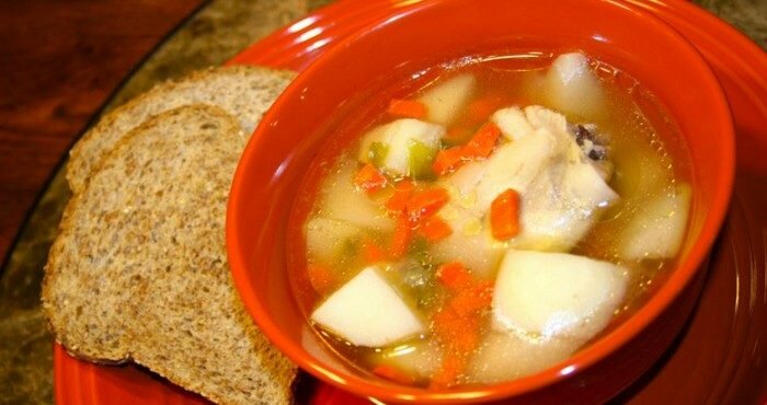 Как сварить вкусный питательный суп на курином бульоне