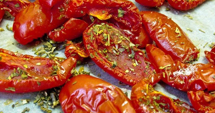 томаты со специями