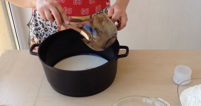 добавка дрожжей в молоко