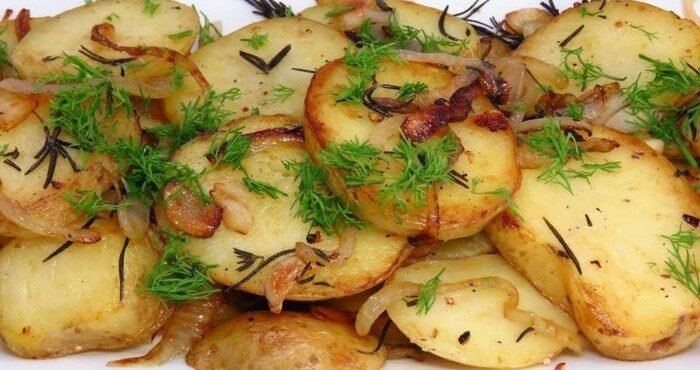 Как вкусно приготовить жареную картошку с луком