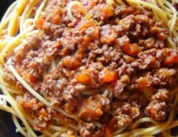 вкусные и сочные спагетти с мясным фаршем